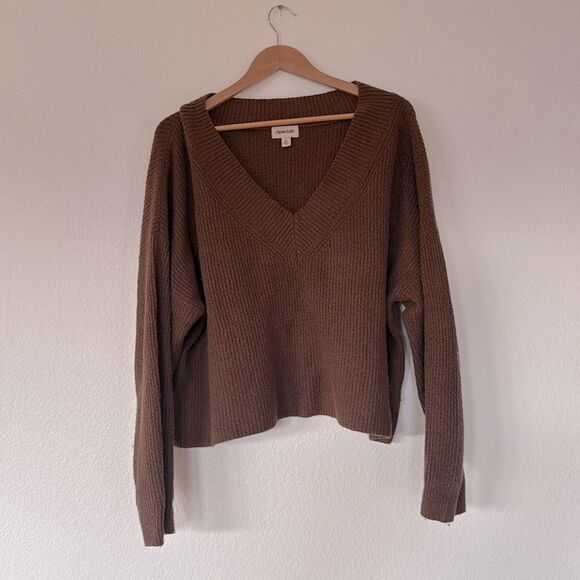 Brown v neck sweater - Picture 2 of 2